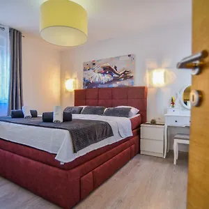 Stella Apartment