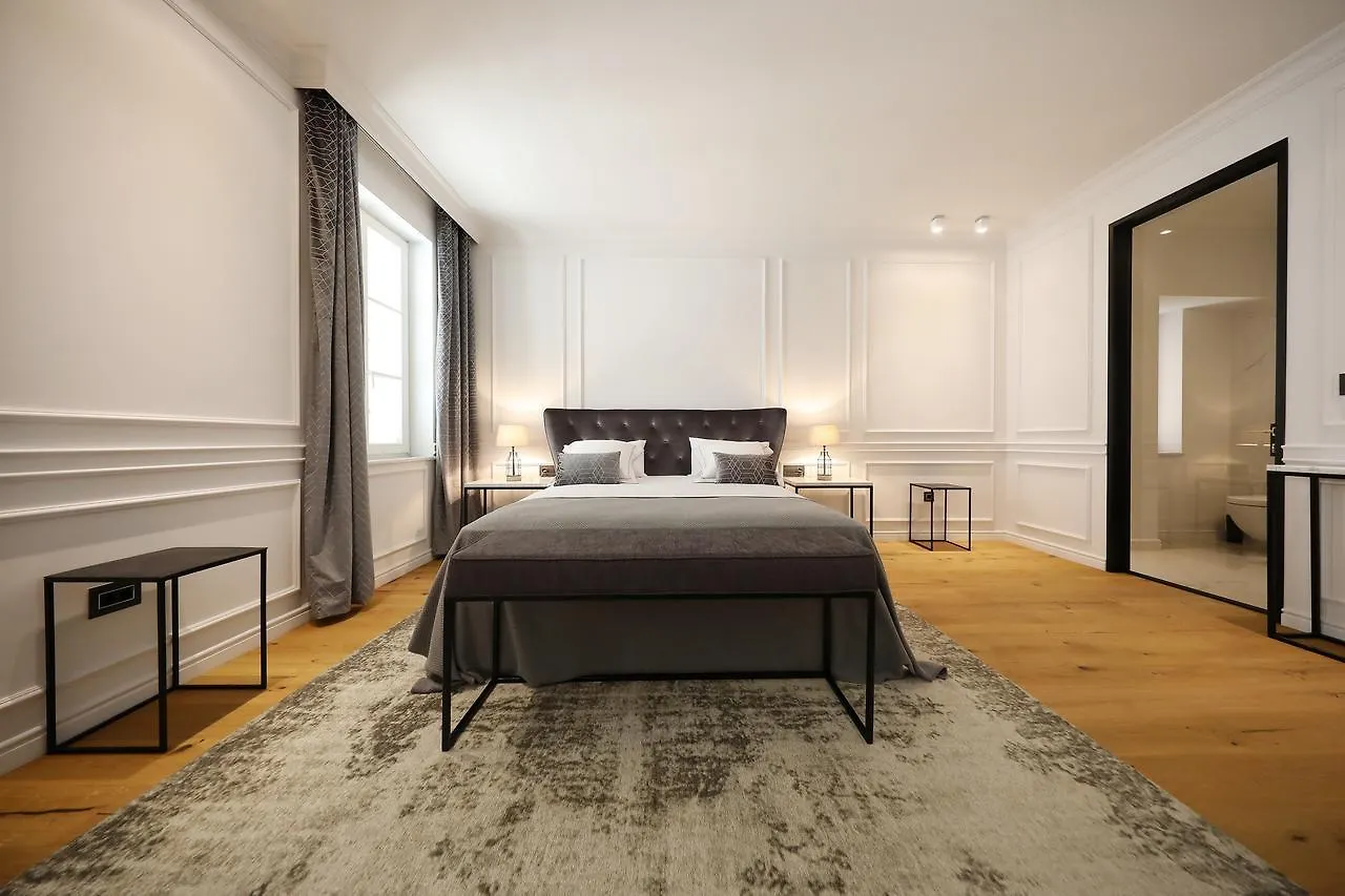 Greta Residence Zara