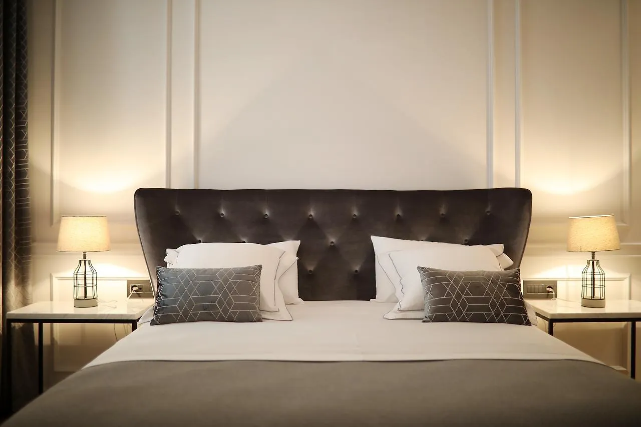 Greta Residence Zara